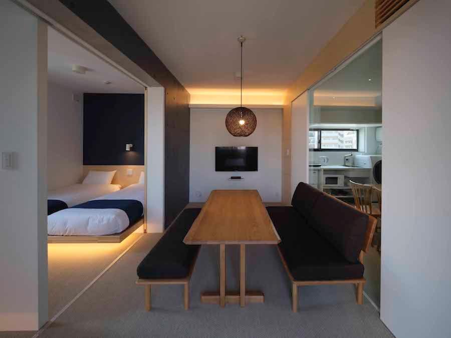East Square Tokyo Hotell Exteriör bild