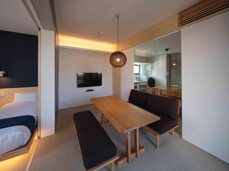 East Square Tokyo Hotell Exteriör bild