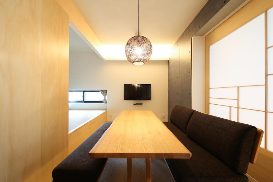 East Square Tokyo Hotell Exteriör bild