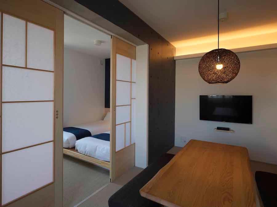 East Square Tokyo Hotell Exteriör bild
